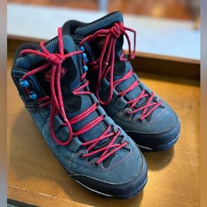 Men’s Bearpaw Yosemite hiking boot.